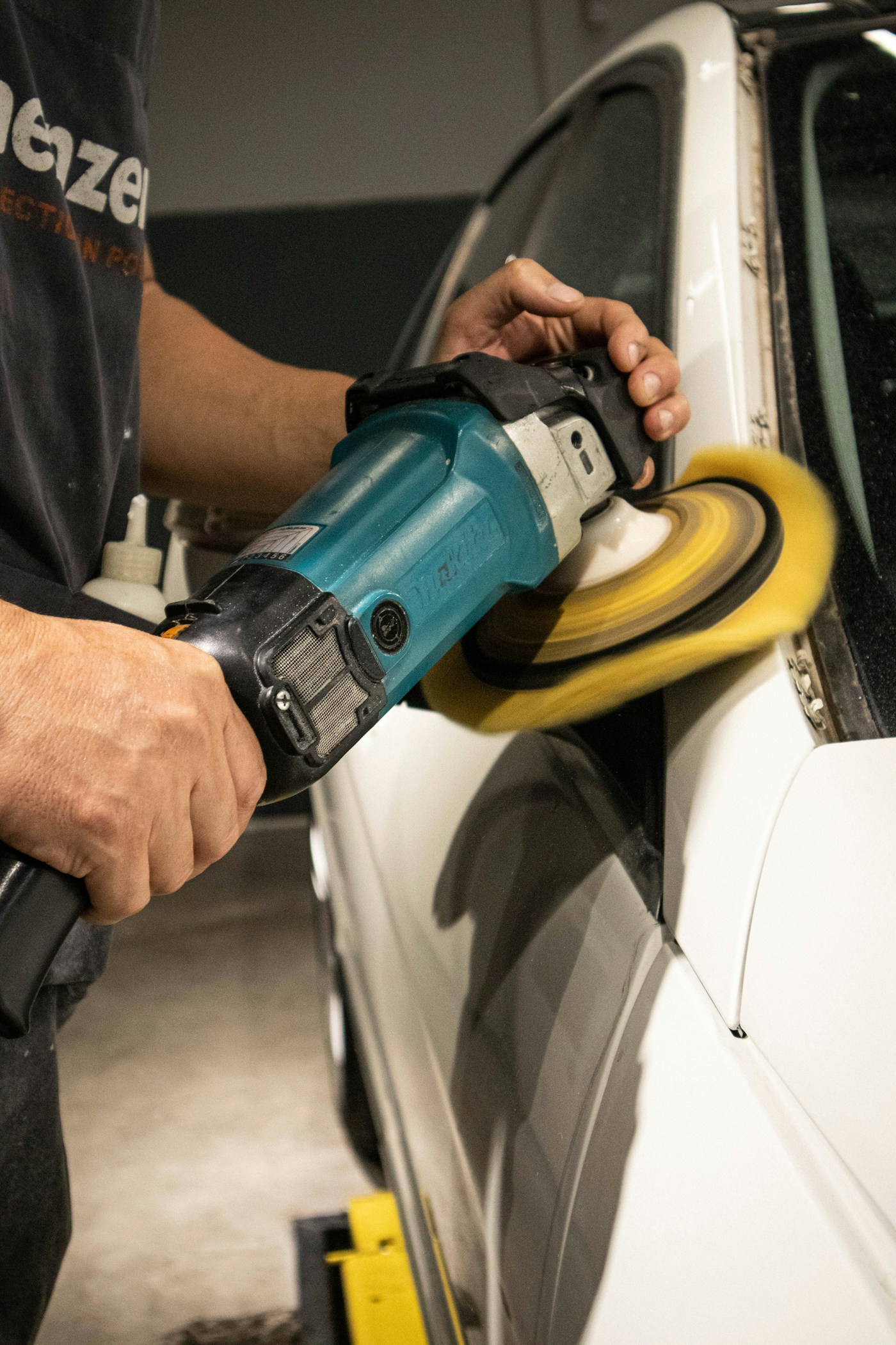 Kratzer im Autolack entfernen: Was selbst geht &ndash; und wann in die Werkstatt